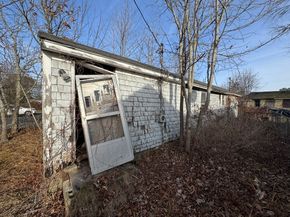 44 Thirteenth St, Wareham MA 02532