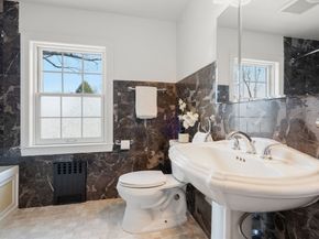 29 Gammons, Newton MA 02468