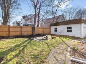 103 Cushing St 4, Waltham MA 02453