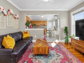 103 Cushing St 4, Waltham MA 02453