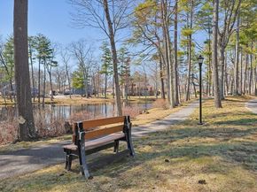 112 Heritage Dr 112, Northbridge MA 01588