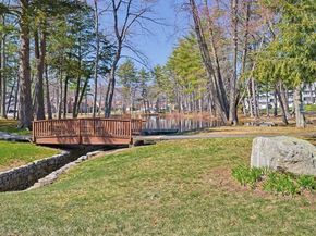 112 Heritage Dr 112, Northbridge MA 01588