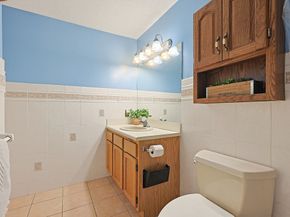 112 Heritage Dr 112, Northbridge MA 01588