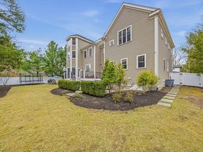 24 Normandy Rd, Lexington MA 02421