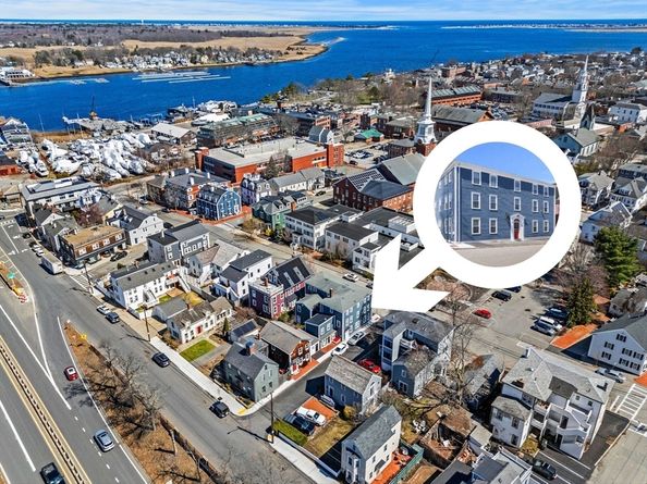 32 Market St, Newburyport MA 01950