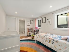 148 Kent St 148, Brookline MA 02445