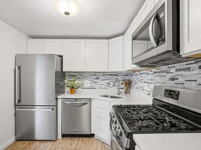 157 Leland Farm Rd 157, Ashland MA 01721