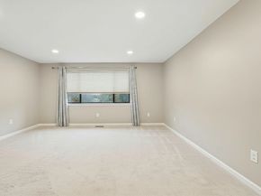 157 Leland Farm Rd 157, Ashland MA 01721