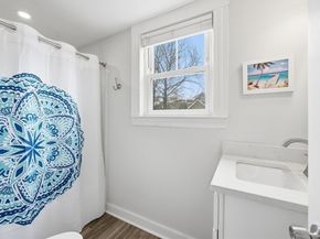 7 Cherry St, Southborough MA 01745