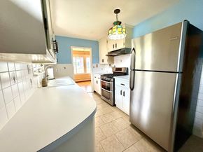 14 Governors St, Worcester MA 01606