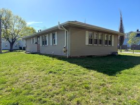 14 Governors St, Worcester MA 01606