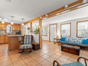 75 Pilgrim Ave, Wareham MA 02571