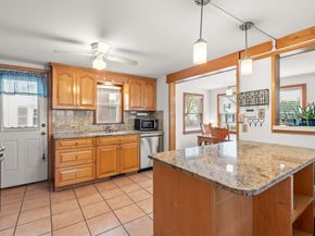 75 Pilgrim Ave, Wareham MA 02571