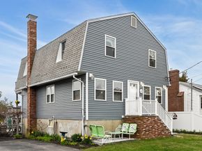 75 Pilgrim Ave, Wareham MA 02571