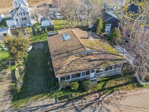 64 Central St, Marshfield MA 02020