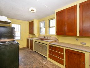 86 Westminster Rd, Weymouth MA 02189