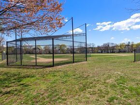 73 Oak Ave 1, Newton MA 02465