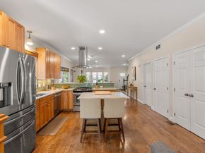 73 Oak Ave 1, Newton MA 02465