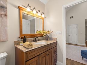 73 Oak Ave 1, Newton MA 02465