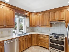 18 Brian Rd, Chelmsford MA 01824