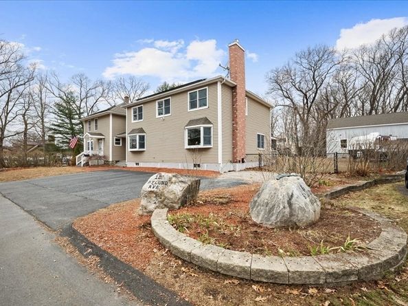 12 Bylund Ave, Auburn MA 01501