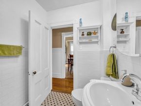 34 Sherbrook Ave, Worcester MA 01604