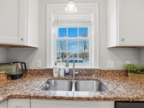 59 Olympia Ave 4, Shrewsbury MA 01545