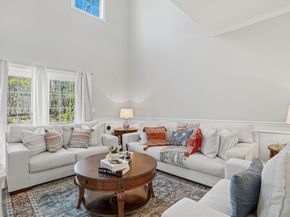 59 Olympia Ave 4, Shrewsbury MA 01545