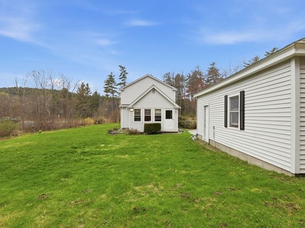 115 Ashby State Rd, Fitchburg MA 01420