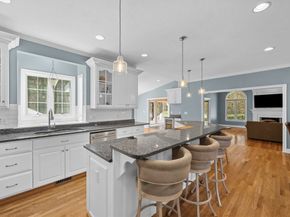 7 Daniel Shays Rd, Hopkinton MA 01748