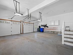 7 Daniel Shays Rd, Hopkinton MA 01748