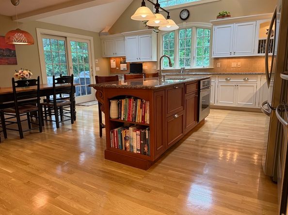 6 Blackhorse Ln, Hingham MA 02043