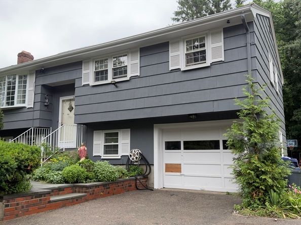 260 Pearl St, Brockton MA 02301