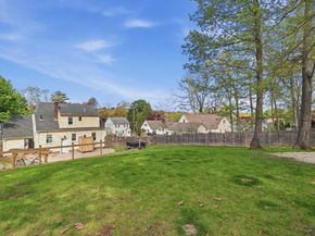 13 Marilyn Drive, Auburn MA 01501