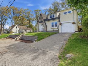 13 Marilyn Drive, Auburn MA 01501