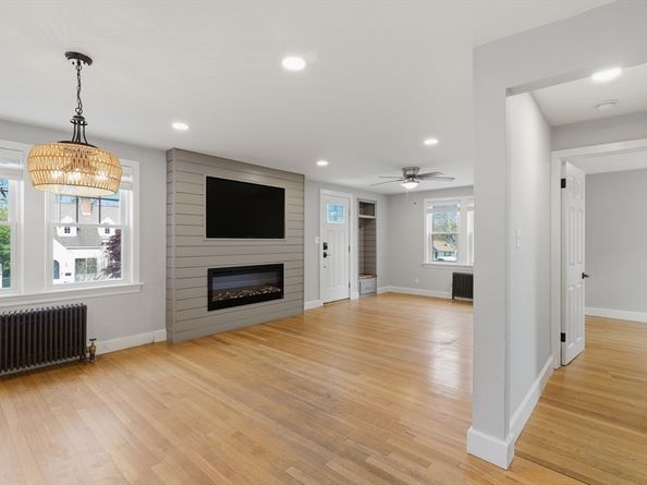 13 Marilyn Drive, Auburn MA 01501