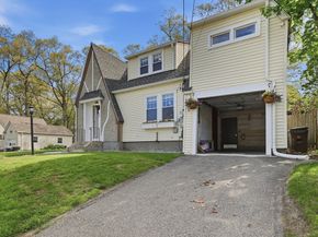 13 Marilyn Drive, Auburn MA 01501