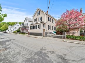 27 Park St, Woburn MA 01801