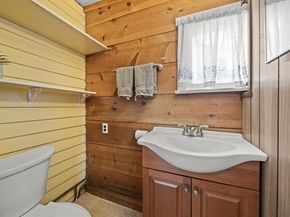 27 Park St, Woburn MA 01801