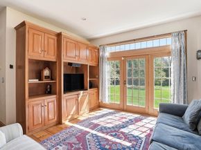 215 Prospect St, Hingham MA 02043