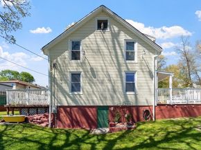 28 Lakewood St, Worcester MA 01603