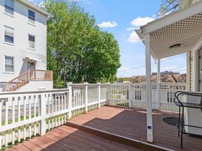 28 Lakewood St, Worcester MA 01603