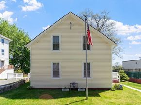 28 Lakewood St, Worcester MA 01603