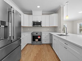 485 Blue Hills Parkway 39, Milton MA 02186