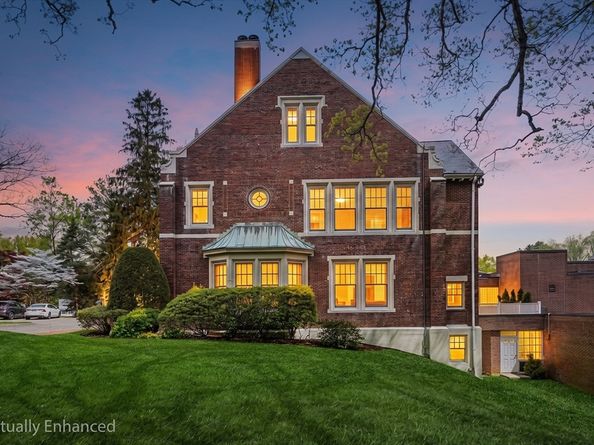63 Garden Rd C5, Wellesley MA 02481