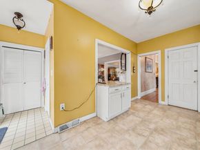 75 Walker St, Quincy MA 02171