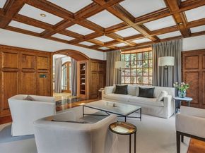 1 Graystone Ln, Weston MA 02493