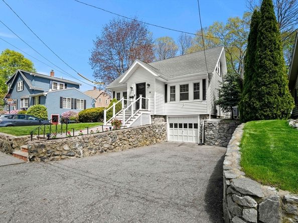 76 Perkins St, Stoneham MA 02180