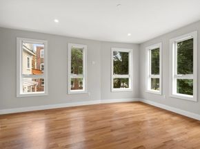 123-125 Centre St TH6, Boston MA 02124