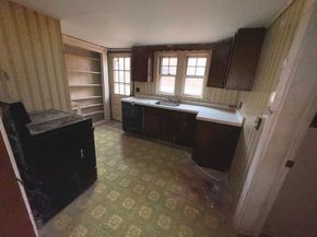 126 Lakehurst Ave, Weymouth MA 02189